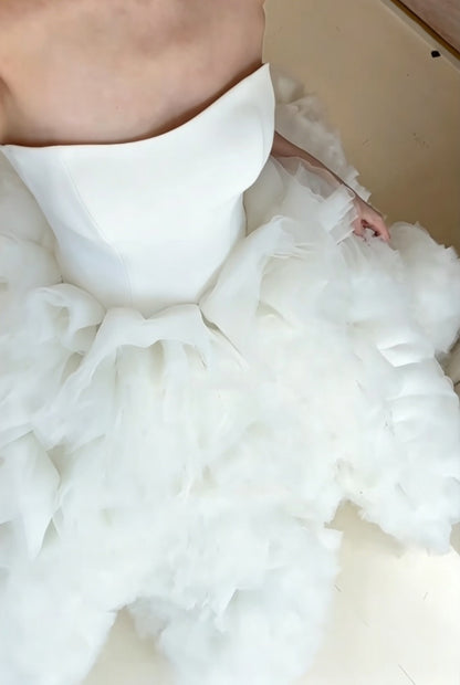 Romantic Strapless Wedding Dress Handmade Flowers A-Line Bridal Dress GG6536