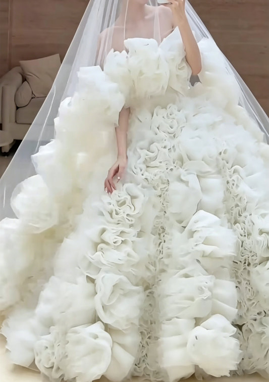 Romantic Strapless Wedding Dress Handmade Flowers A-Line Bridal Dress GG6536