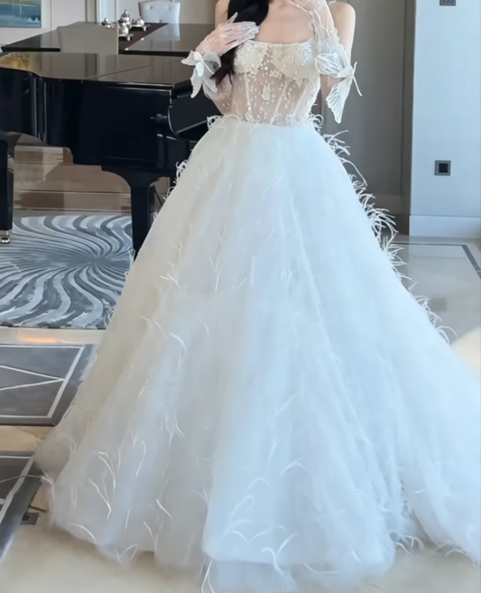 Trendy Spaghetti Straps Wedding Dress Feather Sequins A-Line Bridal Dress GG6537