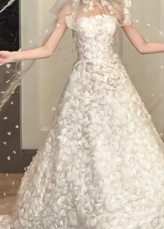 Fascinating Strapless Wedding Dress Feather A-Line Bridal Dress GG6538