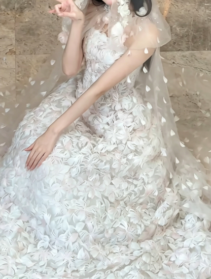 Fascinating Strapless Wedding Dress Feather A-Line Bridal Dress GG6538