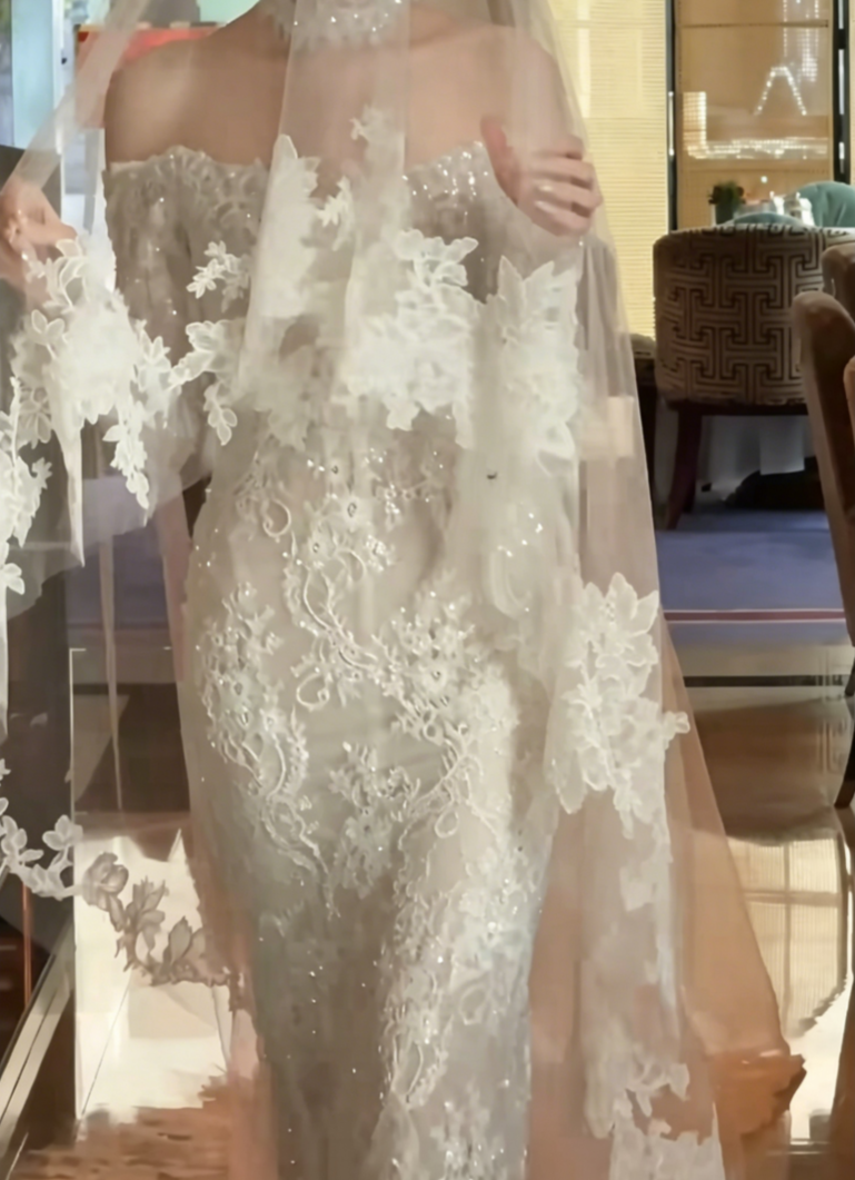 Classical Off-Shoulder Lace Wedding Dress Long Sleeve Sequins Mermiad Bridal Dress GG6542