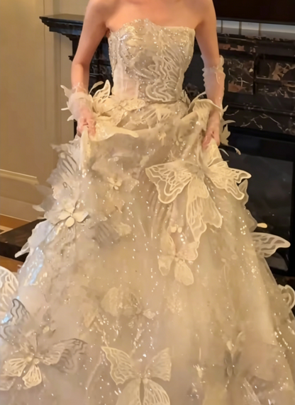 Fascinating Strapless Sequins Wedding Dress Appliques A-Line Bridal Dress GG6543