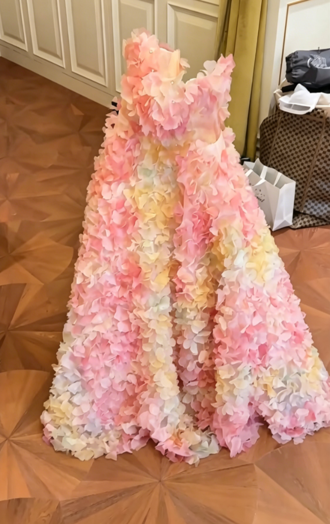 Alluring Strapless Pink Prom Dress Florals Beads A-Line Evening Dress GG6549