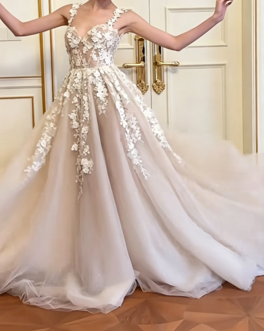 Ornate Spaghetti Straps Appliques Wedding Dress Tulle A-Line Bridal Dress GG6557