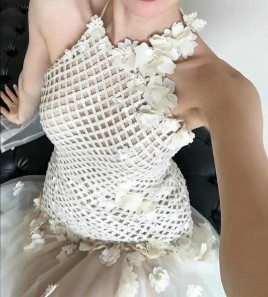 Fascinating Halter Neck Ivory Prom Dress Sequins Appliques Mermaid Evening Dress GG6560