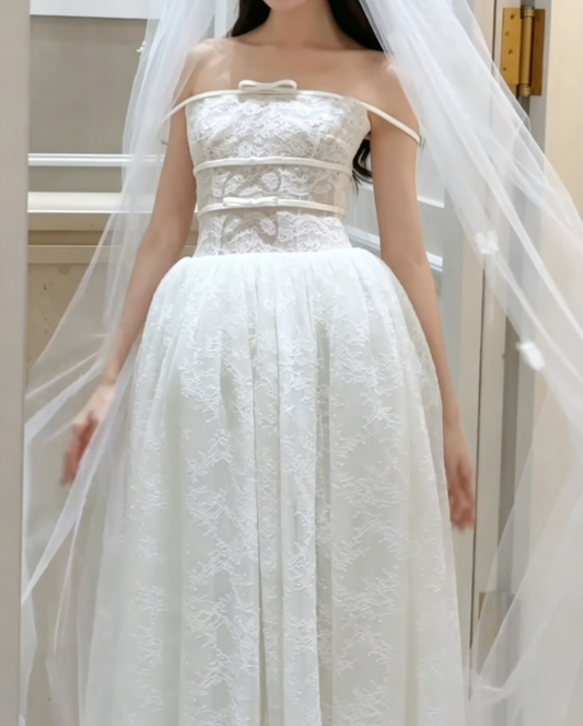 Enchanting Off-Shoulder Lace Wedding Dress Long Tulle Bows A-Line Bridal Dress GG6587