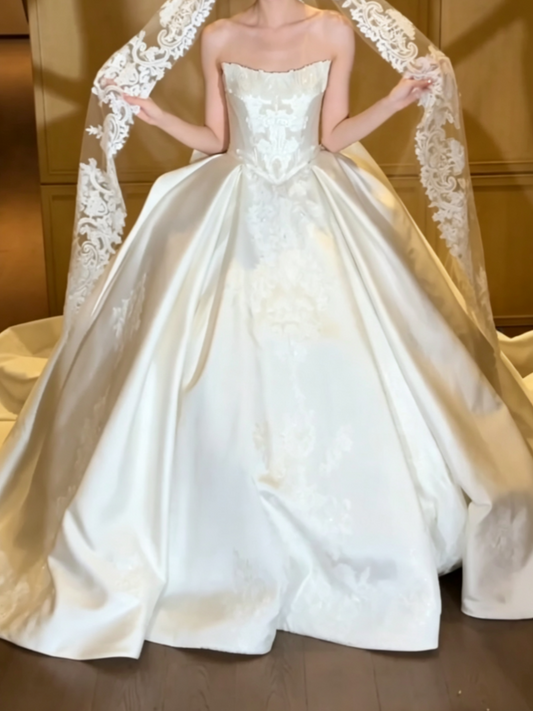 Elegant Strapless Wedding Dress Sequins Satin A-Line Bridal Dress GG6593