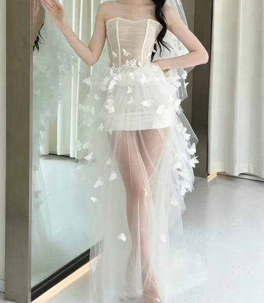 Adorable Strapless Wedding Dress Appliques Tulle A-Line Bridal Dress GG6608