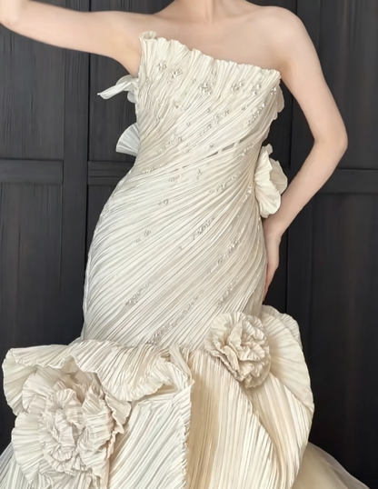 Ornate Strapless Ivory Wedding Dress Pearls Handmade Flowers Tulle Mermiad Bridal Dress GG6613