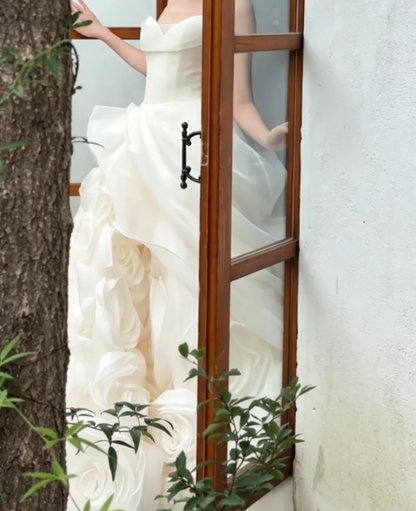 Chic Strapless Handmade Flowers Wedding Dress Satin A-Line Bridal Dress GG6614