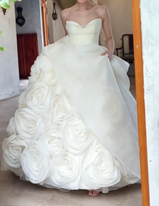 Chic Strapless Handmade Flowers Wedding Dress Satin A-Line Bridal Dress GG6614