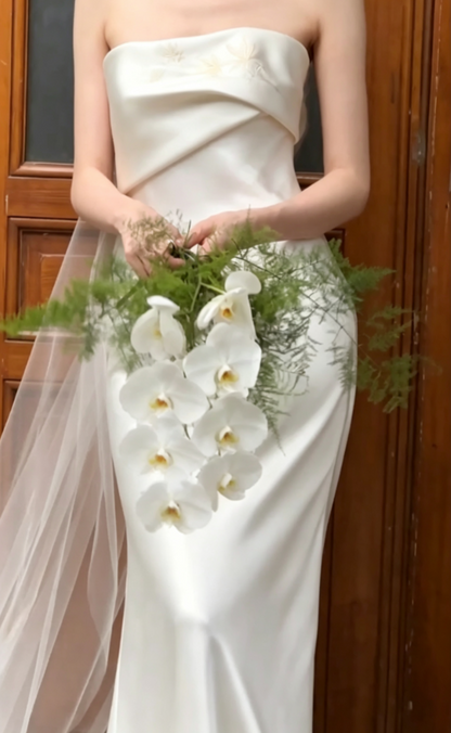 Retro Strapless Satin Wedding Dress  Embroidered Mermiad Bridal Dress GG6616