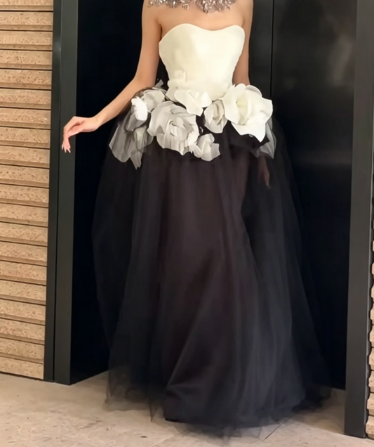 Unique Strapless Black & White Prom Dress Appliques Tulle Mermaid Evening Dress GG6636