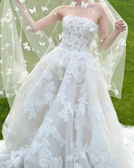 Graceful Strapless Appliques Wedding Dress Tulle A-Line Bridal Dress GG6646