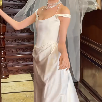 Classical Off-Shoulder Wedding Dress Satin Sheath Bridal Dress GG6654