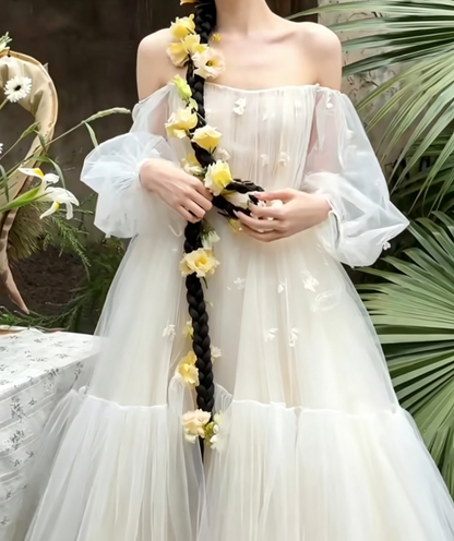 Lovely Off-Shoulder Tulle Wedding Dress Long Sleeve Appliques A-Line Bridal Dress GG6658