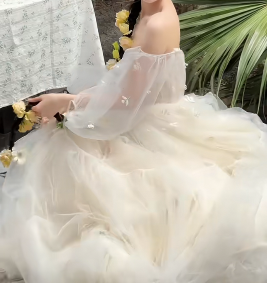 Lovely Off-Shoulder Tulle Wedding Dress Long Sleeve Appliques A-Line Bridal Dress GG6658