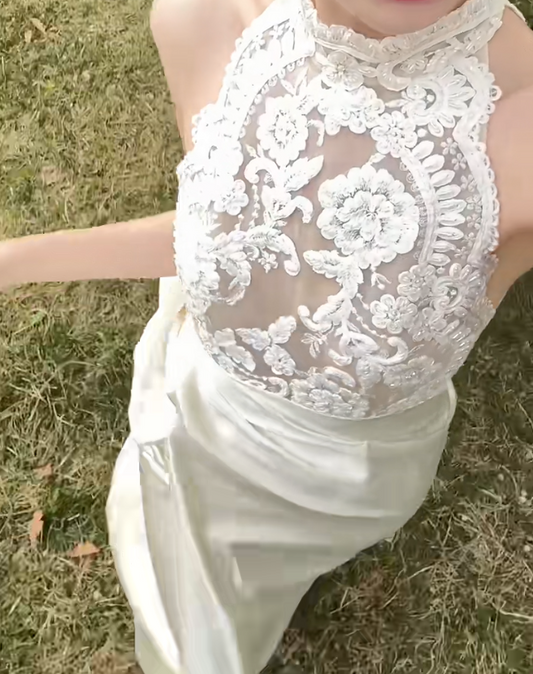 Trendy Halter Neck Wedding Dress Appliques Satin Mermiad Bridal Dress GG6659