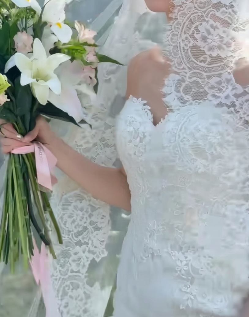 Enchanting Strapless Wedding Dress Lace Mermiad Bridal Dress GG6660