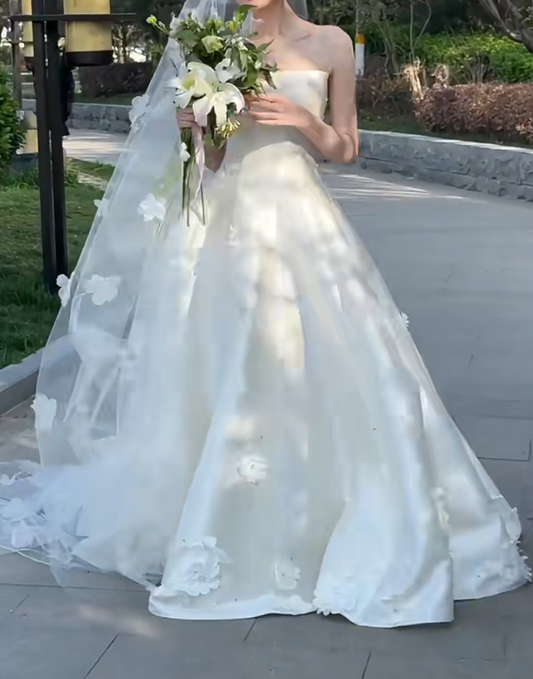 Vintage Strapless Satin Wedding Dress Appliques A-Line Bridal Dress GG6661