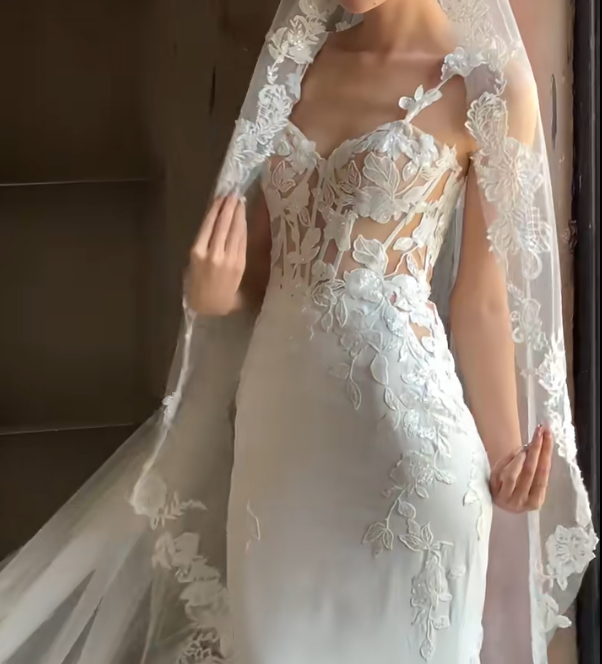 Sleek Spaghetti Straps Wedding Dress Appliques Mermiad Bridal Dress GG6670