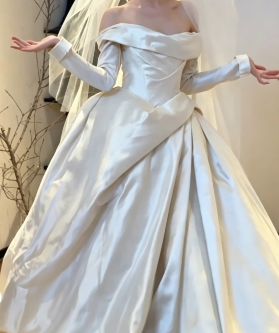 Unique Off-Shoulder Wedding Dress Long Sleeve Satin A-Line Bridal Dress GG6673