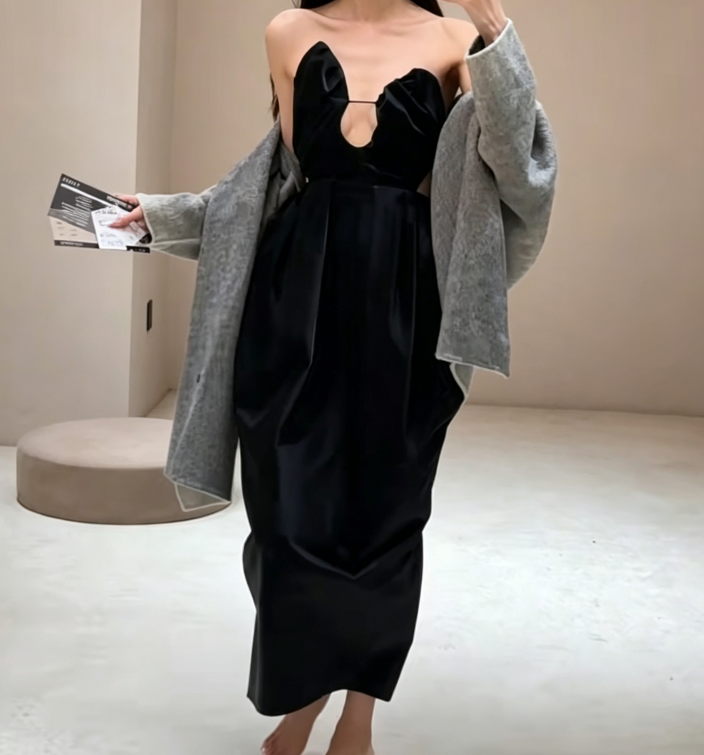 Fascinating Sweetheart Black Prom Dress Cutout Sheath Evening Dress GG6675