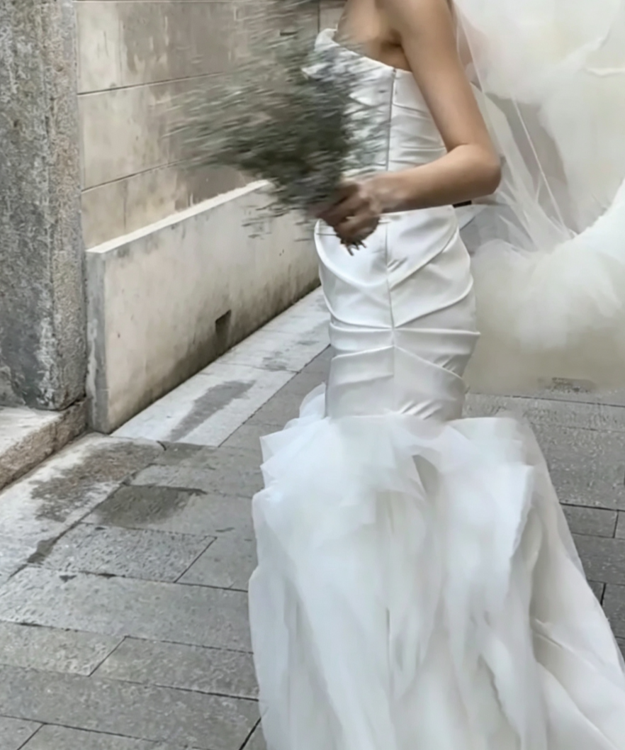 Simple Strapless Satin Wedding Dress Ruffled Tulle Mermiad Bridal Dress GG6695