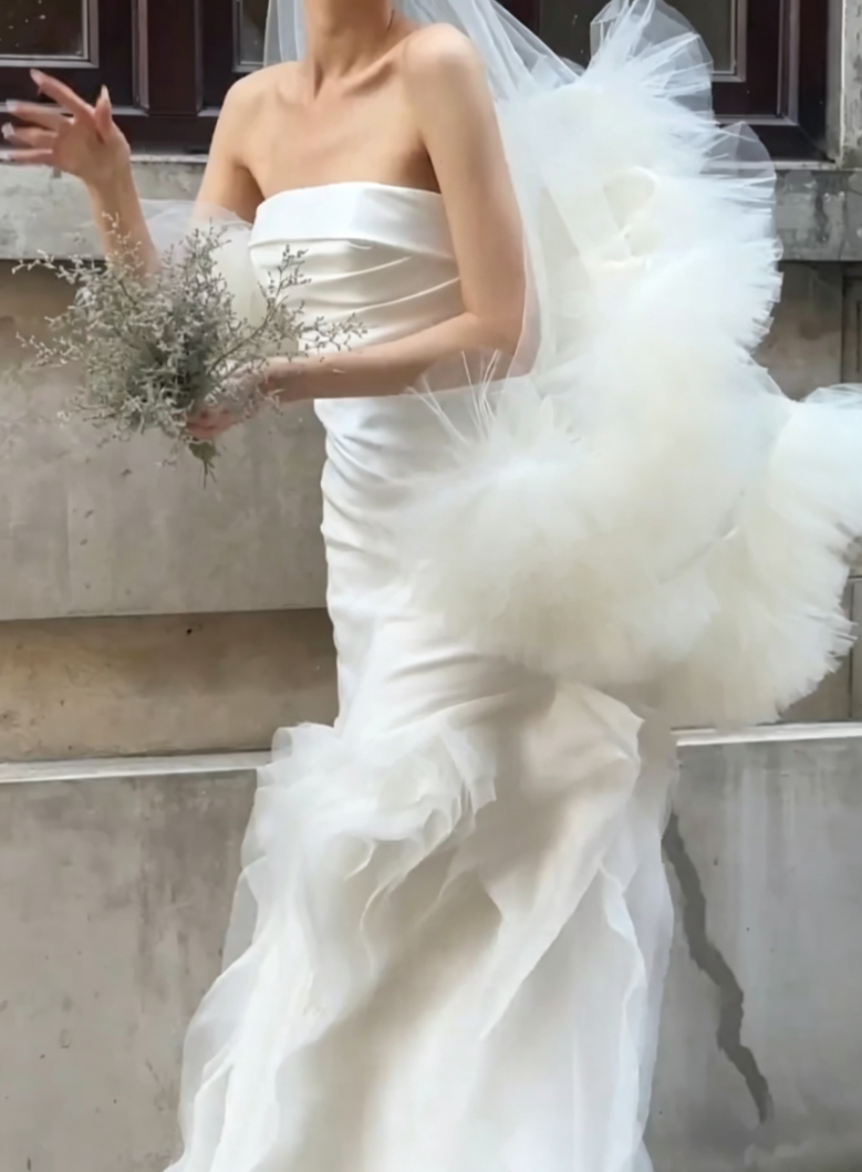 Simple Strapless Satin Wedding Dress Ruffled Tulle Mermiad Bridal Dress GG6695