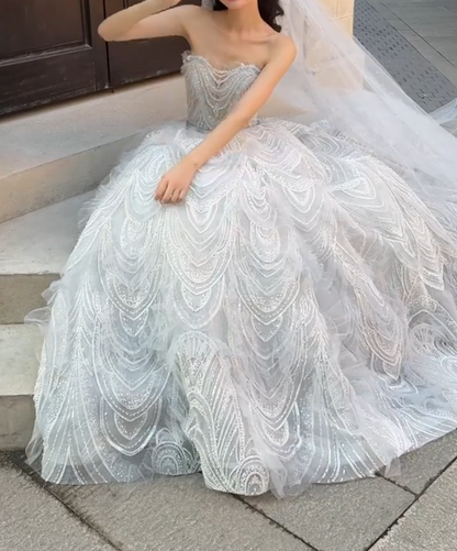 Exquisite Strapless Sequins Wedding Dress Beading Tulle A-Line Bridal Dress GG6696