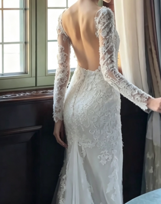 Trendy V Neck Backless Wedding Dress Lace Long Sleeve Mermiad Bridal Dress GG6701