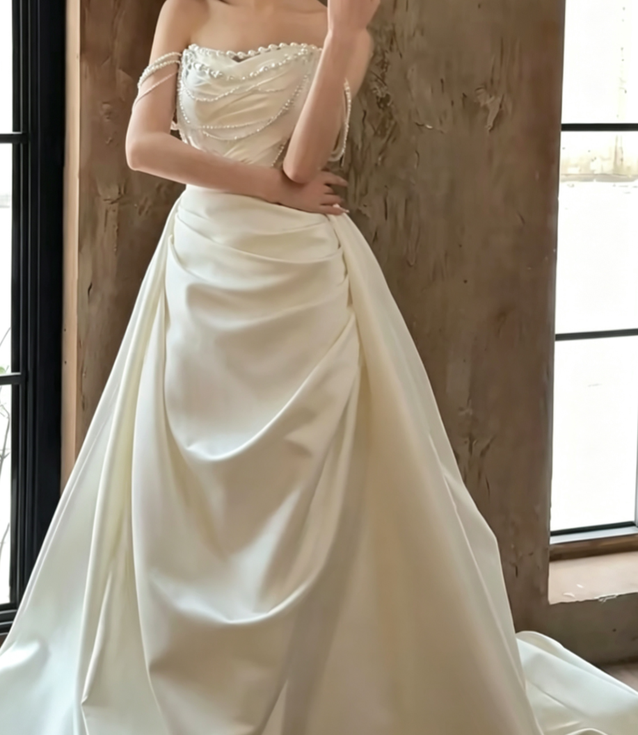 Classical Off-Shoulder Satin Wedding Dress Beading A-Line Bridal Dress GG6707