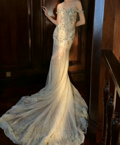 Elegant Spaghetti Straps Wedding Dress Crystals Beaded Mermiad Bridal Dress GG6709