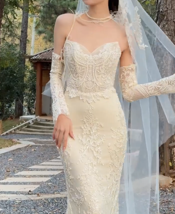 Attractive Strapless Appliques Wedding Dress Sequins Mermiad Bridal Dress GG6711