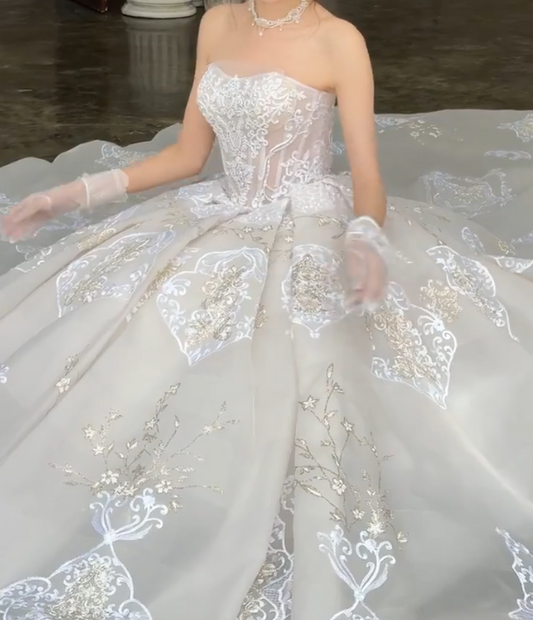 Exquisite Appliques Wedding Dress Strapless Sequins A-Line Bridal Dress GG6717