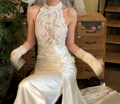 Trendy Halter Neck Wedding Dress Lace Bodice Satin Mermiad Bridal Dress GG6720
