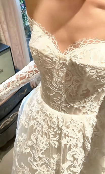 Attractive Off-Shoulder Wedding Dress Appliques Long Sleeve A-Line Bridal Dress GG6728