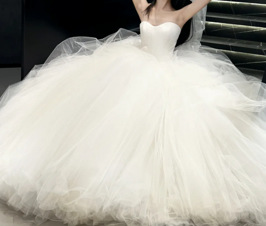 Elegant Strapless Wedding Dress Tulle A-Line Bridal Dress GG6729