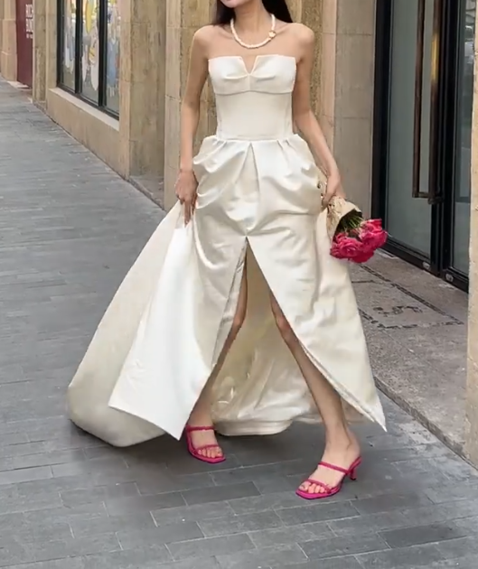 Classical Strapless Wedding Dress Slit A-Line Bridal Dress GG6734
