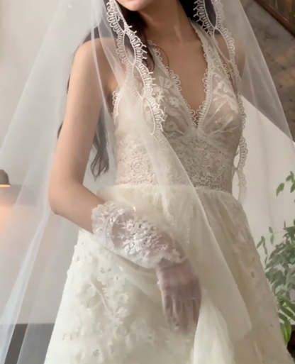 Attractive Halter Neck Wedding Dress Lace Tulle A-Line Bridal Dress GG6738