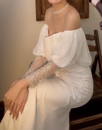 Vintage Off-Shoulder Slit Wedding Dress Long Sleeve Mermiad Bridal Dress GG6741