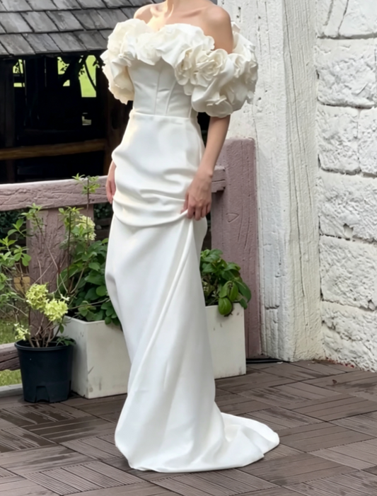 Sleek Off-Shoulder Ivory Wedding Dress Handmade Flowers Mermiad Bridal Dress GG6744