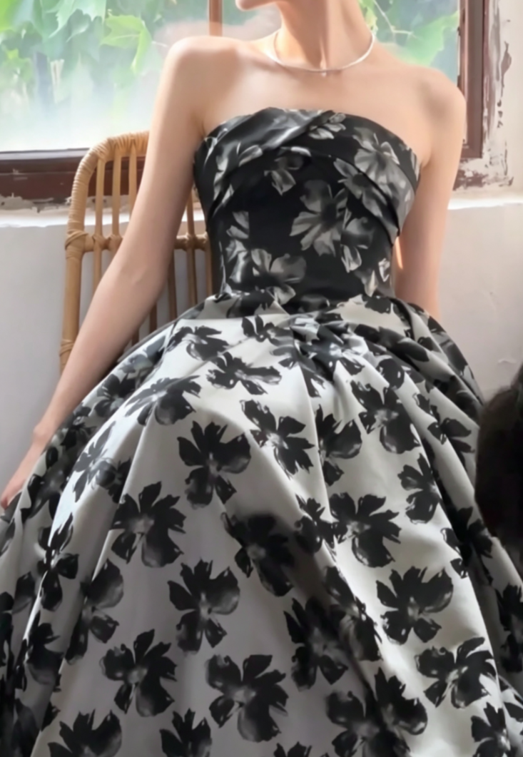 Sleek Strapless Floral Prom Dress Black A-Line Evening Dress GG6752