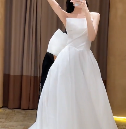 Unique Strapless Bow Wedding Dress Satin A-Line Bridal Dress GG6755
