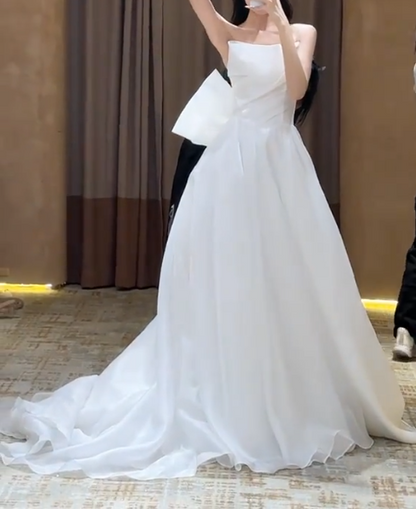 Unique Strapless Bow Wedding Dress Satin A-Line Bridal Dress GG6755