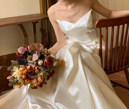 Lustrous Strapless Wedding Dress Satin A-Line Bridal Dress GG6757