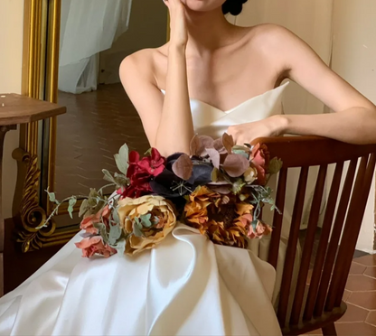 Lustrous Strapless Wedding Dress Satin A-Line Bridal Dress GG6757