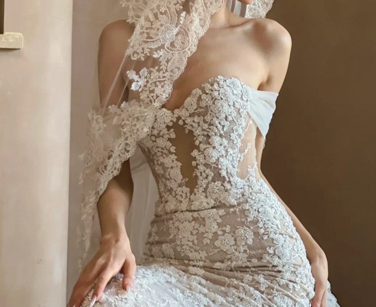 Graceful Off-Shoulder Wedding Dress Appliques Sequins Mermiad Bridal Dress GG6758