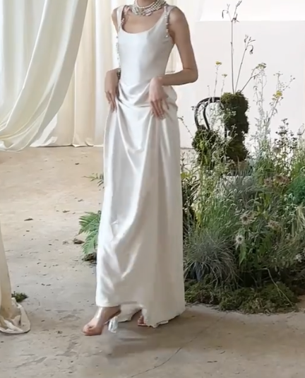 Fascinating Spaghetti Straps Wedding Dress Satin Mermiad Bridal Dress GG6762